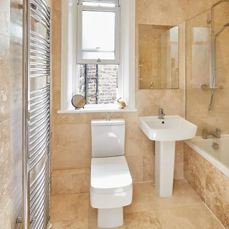Host & - Kulla Loft Apartman